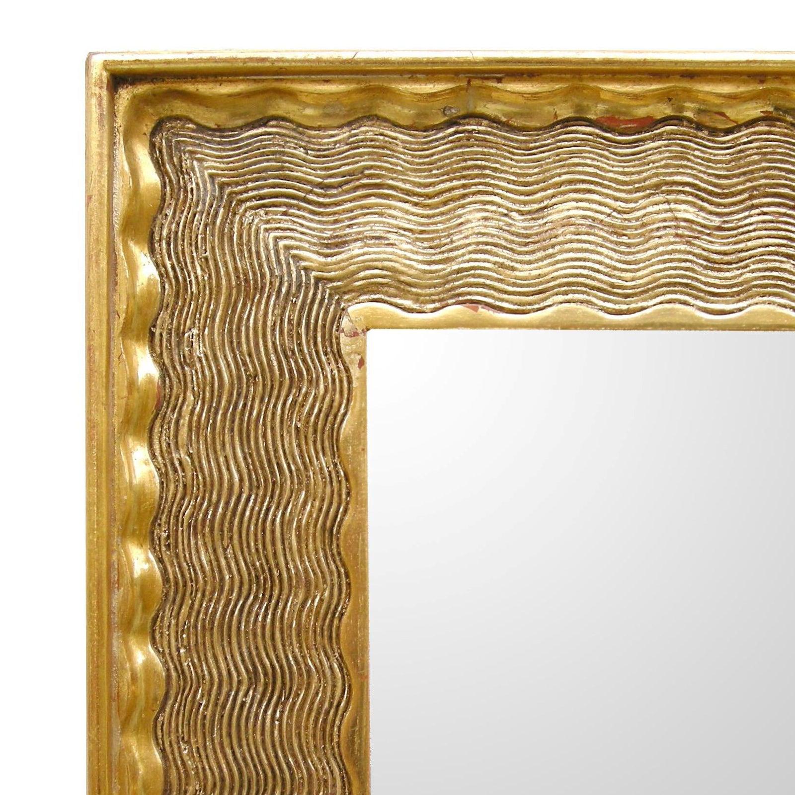 Nord-américain Miroir élégant en bois doré sculpté du designer italien Napoli par Randy Esada Designs en vente