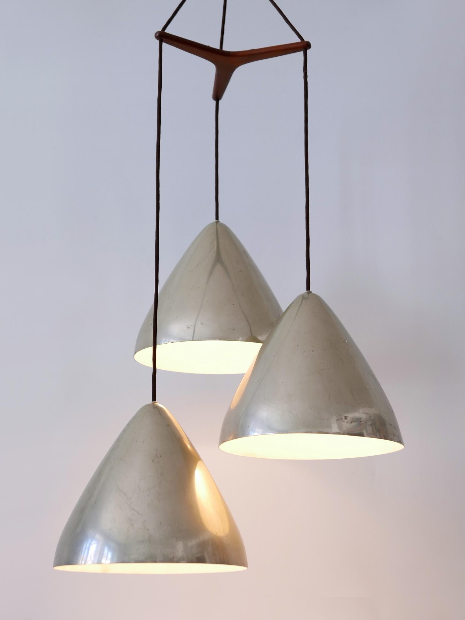 Elegant Cascading Pendant Lamp by Lisa Johansson-Pape for Orno Finland 1960s For Sale 3
