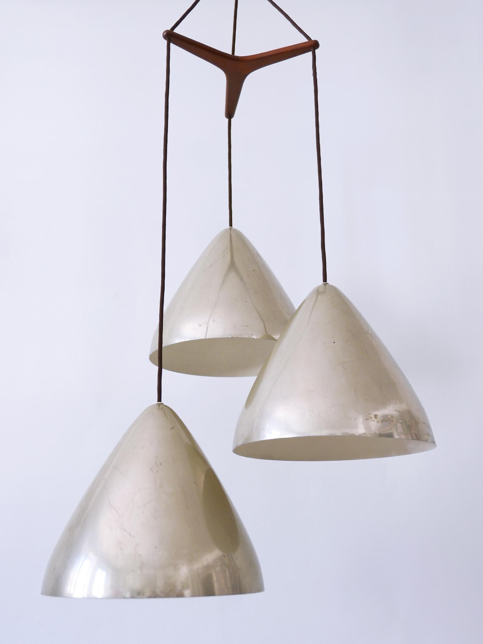 Elegante lampe à suspension Cascade par Lisa Johansson-Pape pour Orno Finland 1960s en vente 7