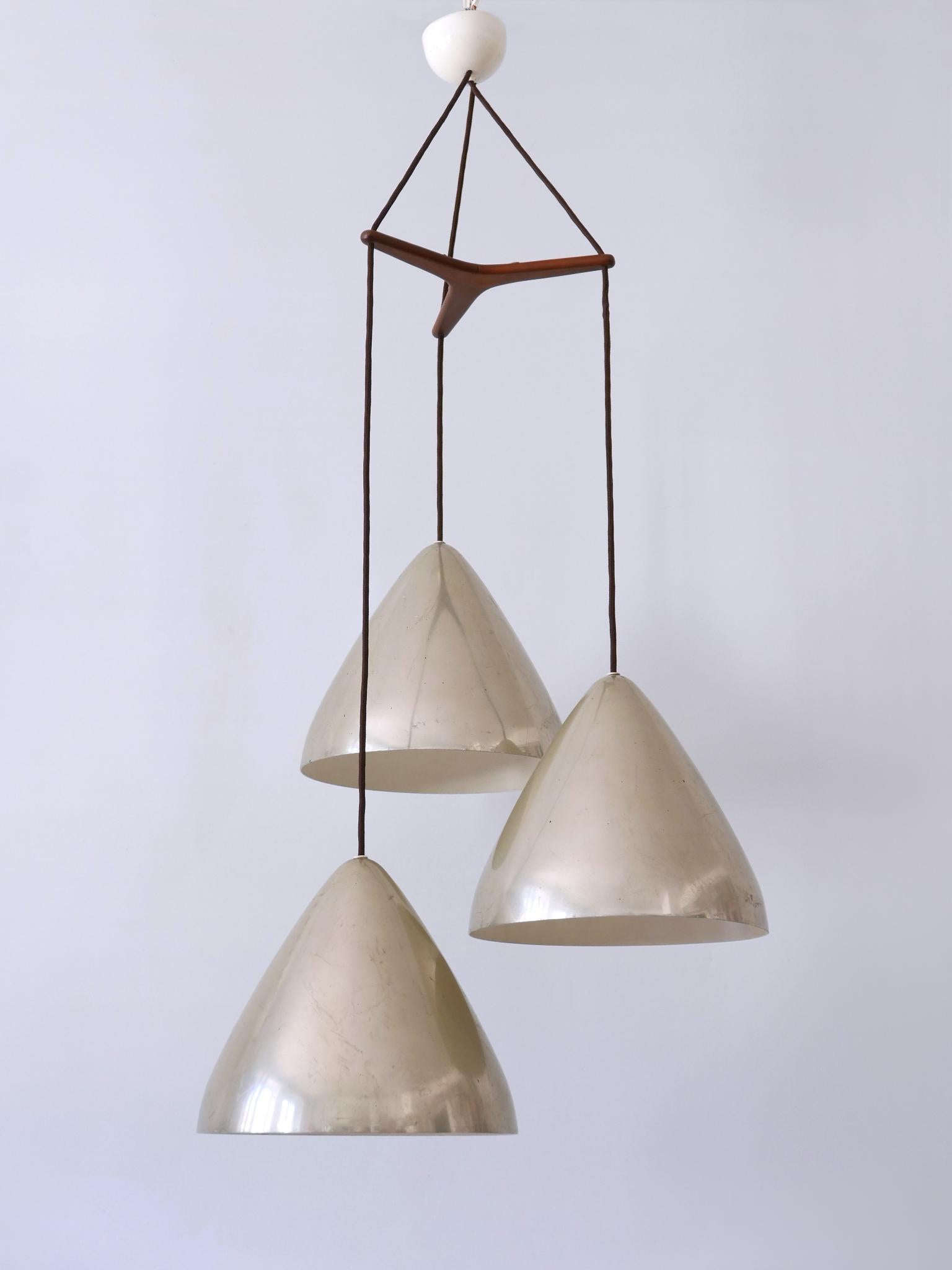 Mid-Century Modern Elegante lampe à suspension Cascade par Lisa Johansson-Pape pour Orno Finland 1960s en vente