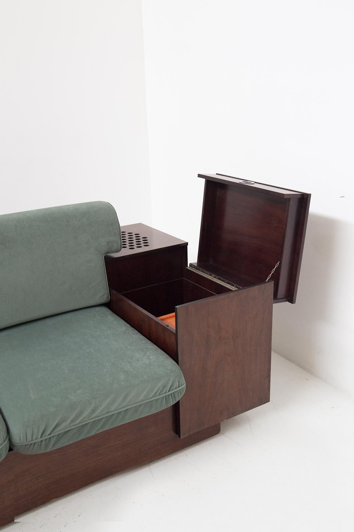 Elegant Central Living Room Sofa for Bernini, Original Label 5