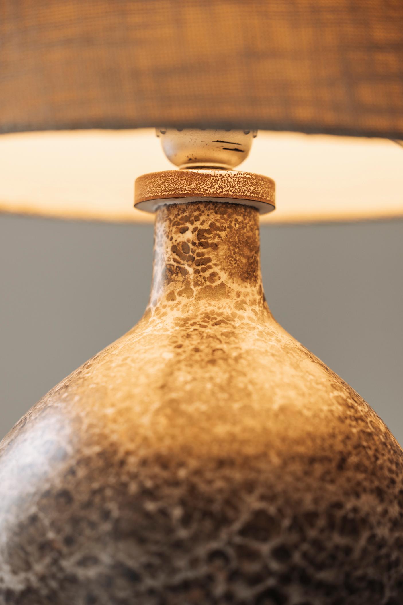 Ceramic Elegant ceramic table lamp sourced in France dating from the 1960s For Sale