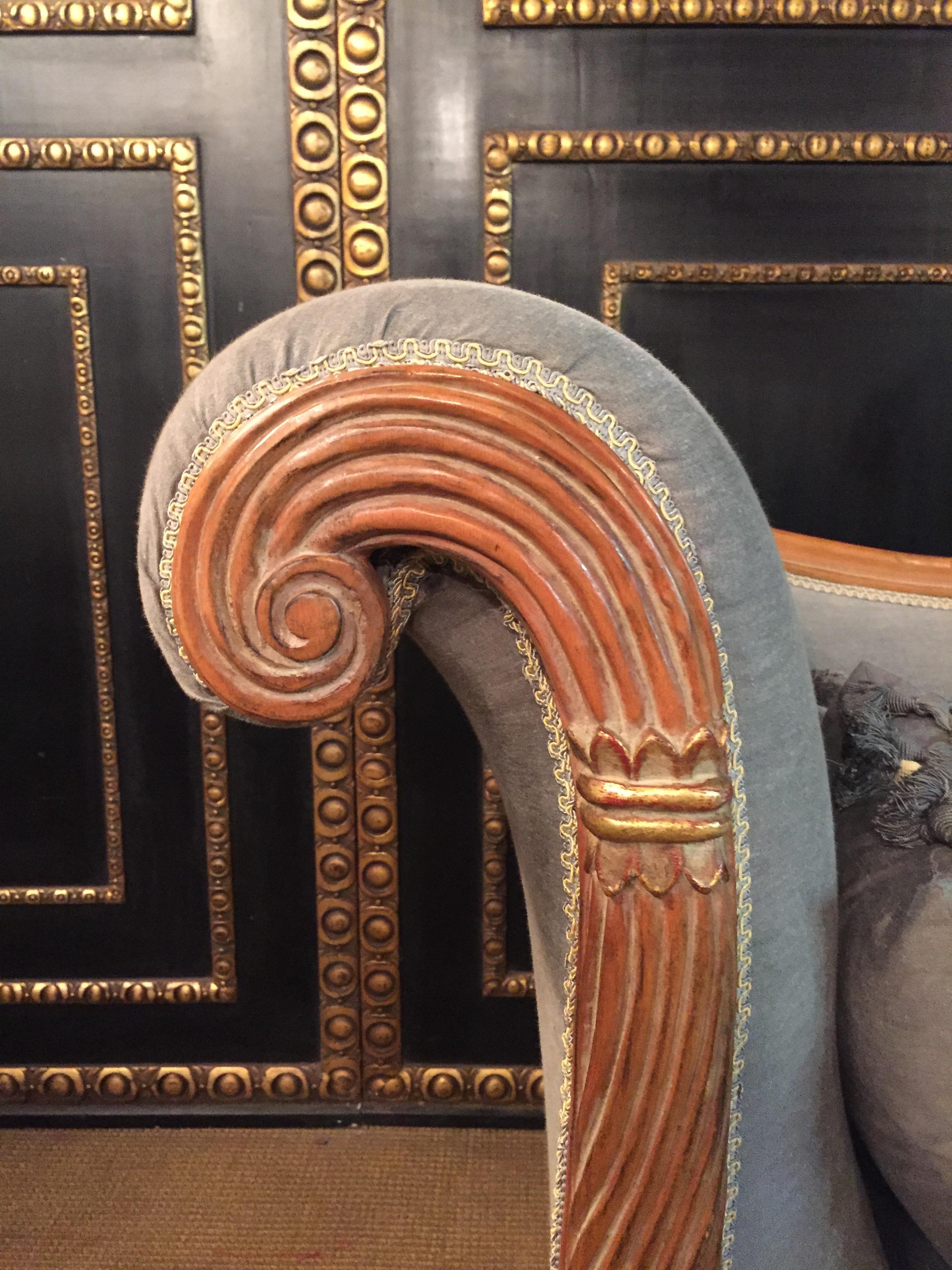 Elegante klassische Chaise Longue in antiker Buche im Empire-Stil, handgefertigt im Angebot 1