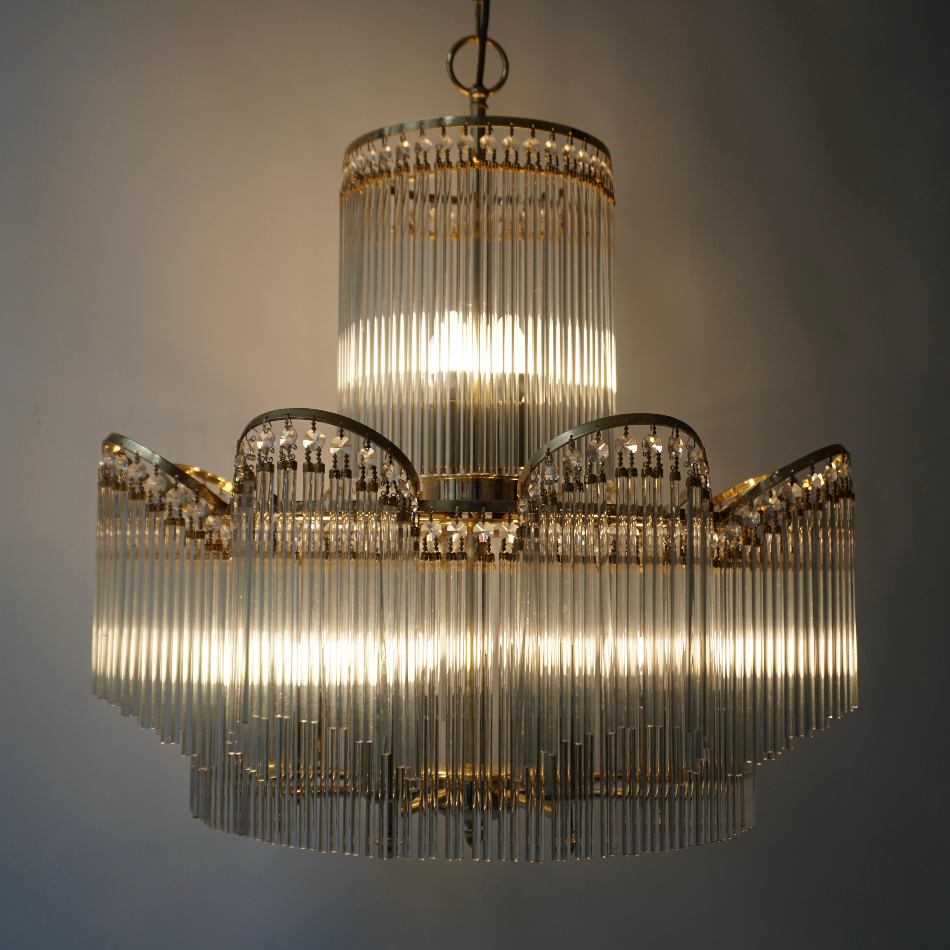 Elegant Chandelier in Brass and Glass In Good Condition For Sale In Antwerp, BE