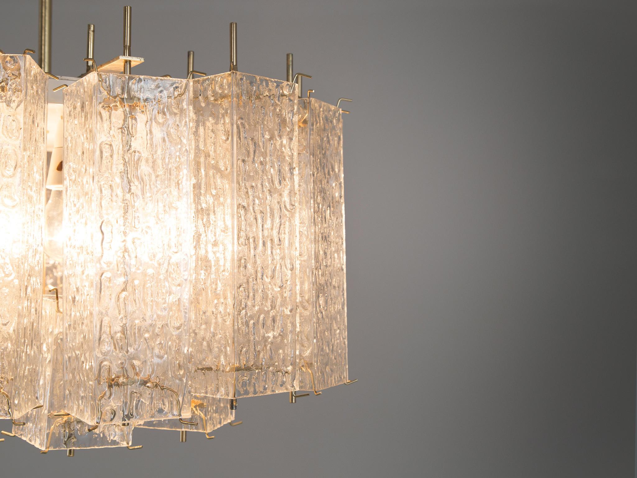 Mid-20th Century Elegant Chandelier in Brass and Glass