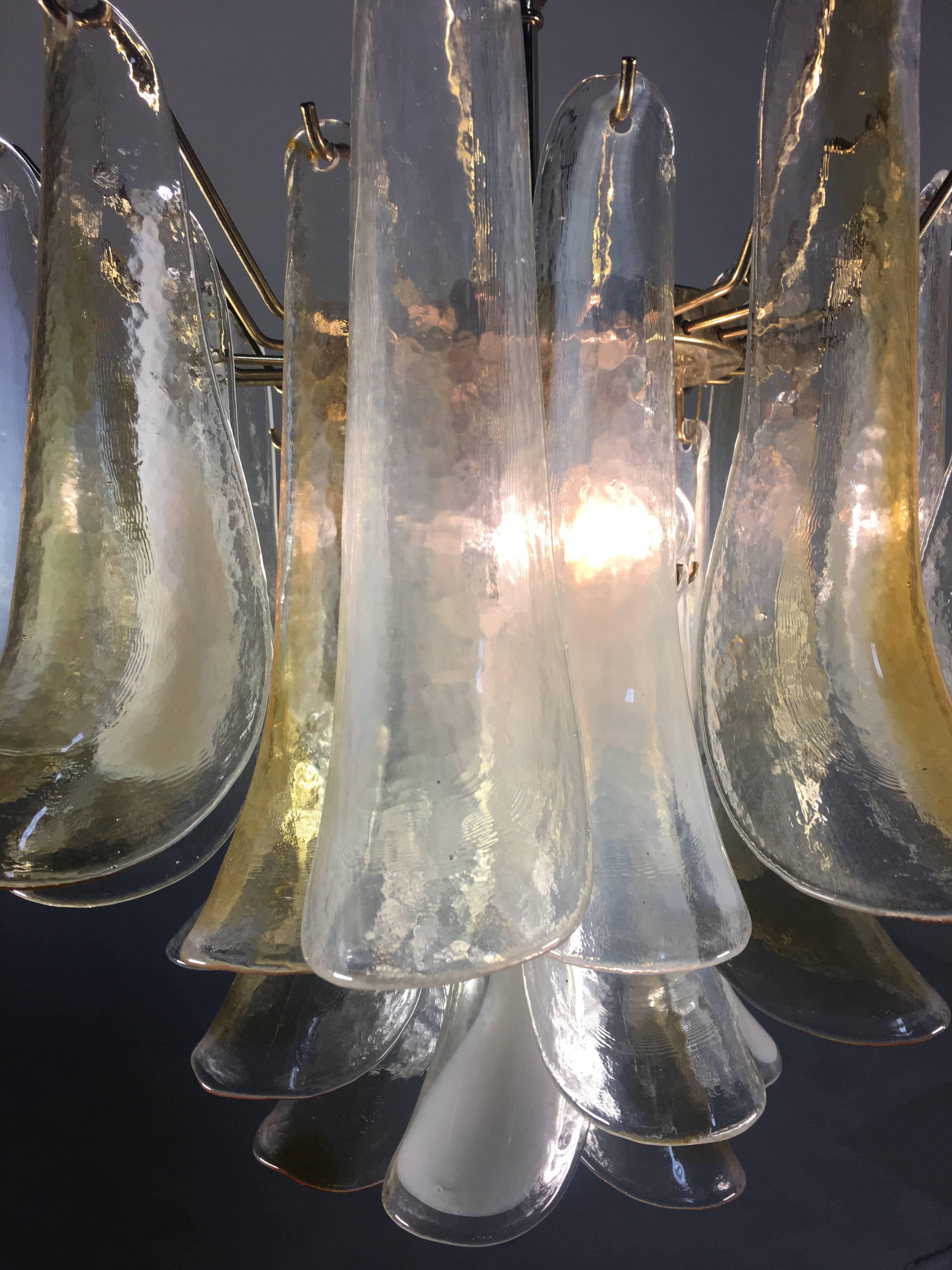 Late 20th Century Elegant Chandelier 36 White and Amber Petals, Murano, 1990s For Sale