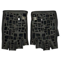 Elegance Chanel CC Laser Cut Detail Guanti senza dita Sz.7.5