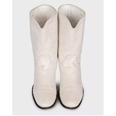 Elegant Chanel White Textured Leather Logo Boots - EU 38