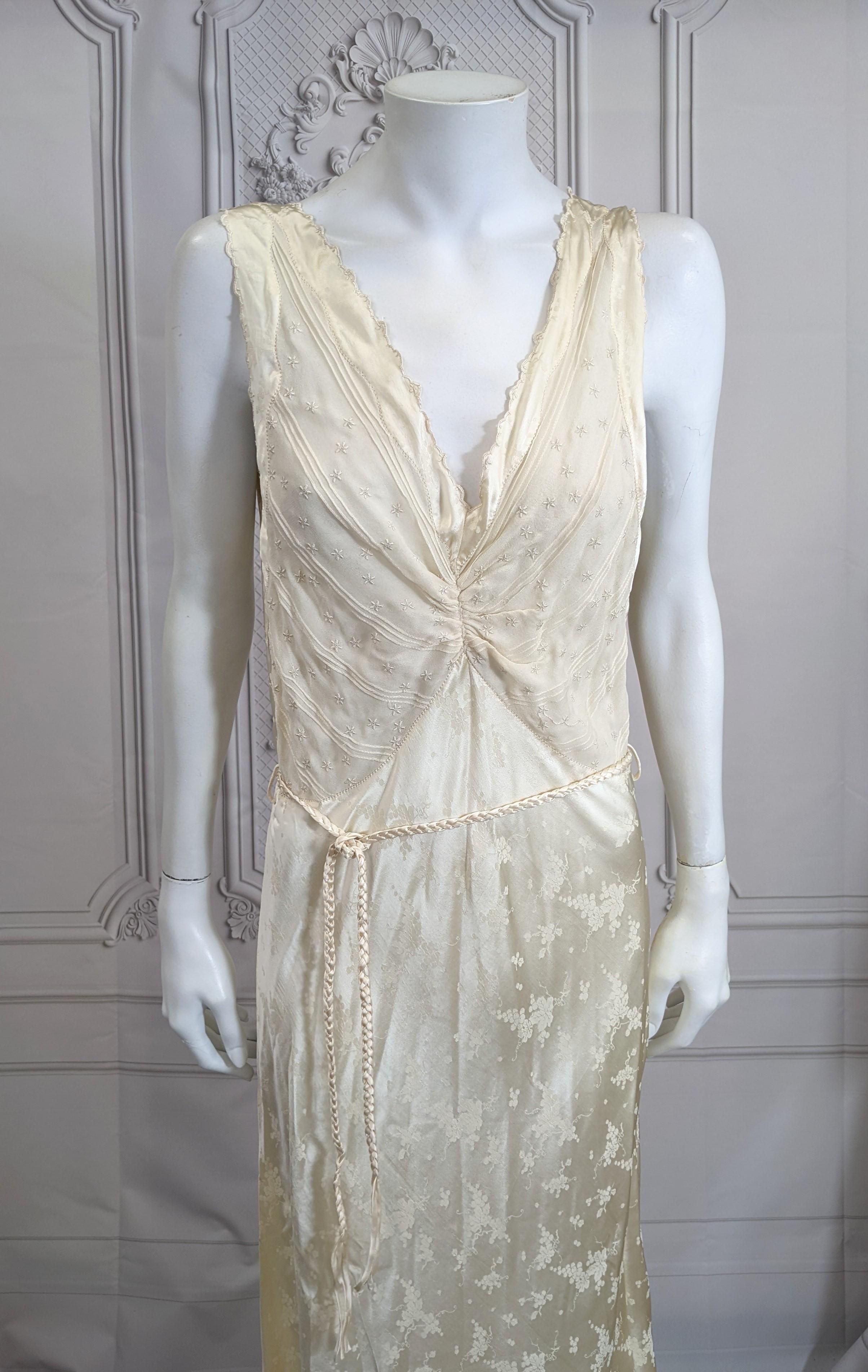 Elegant Chiffon and Satin Art Deco Slip In Excellent Condition In New York, NY