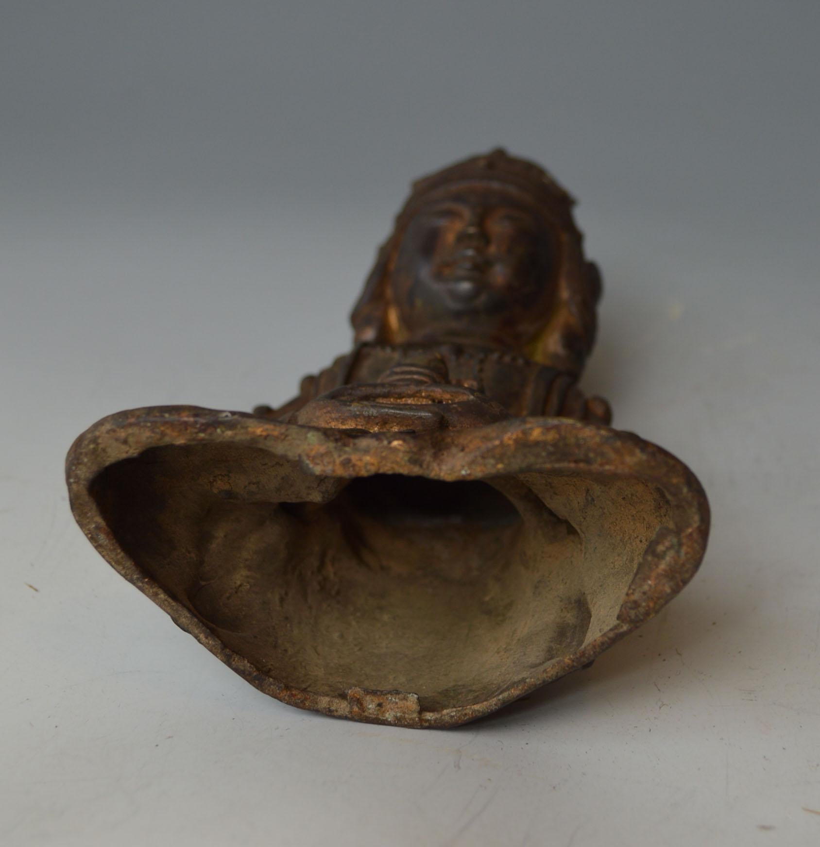 Elegant Chinese Bronze Buddha circa 18th Century or Earlier 中国古董 1