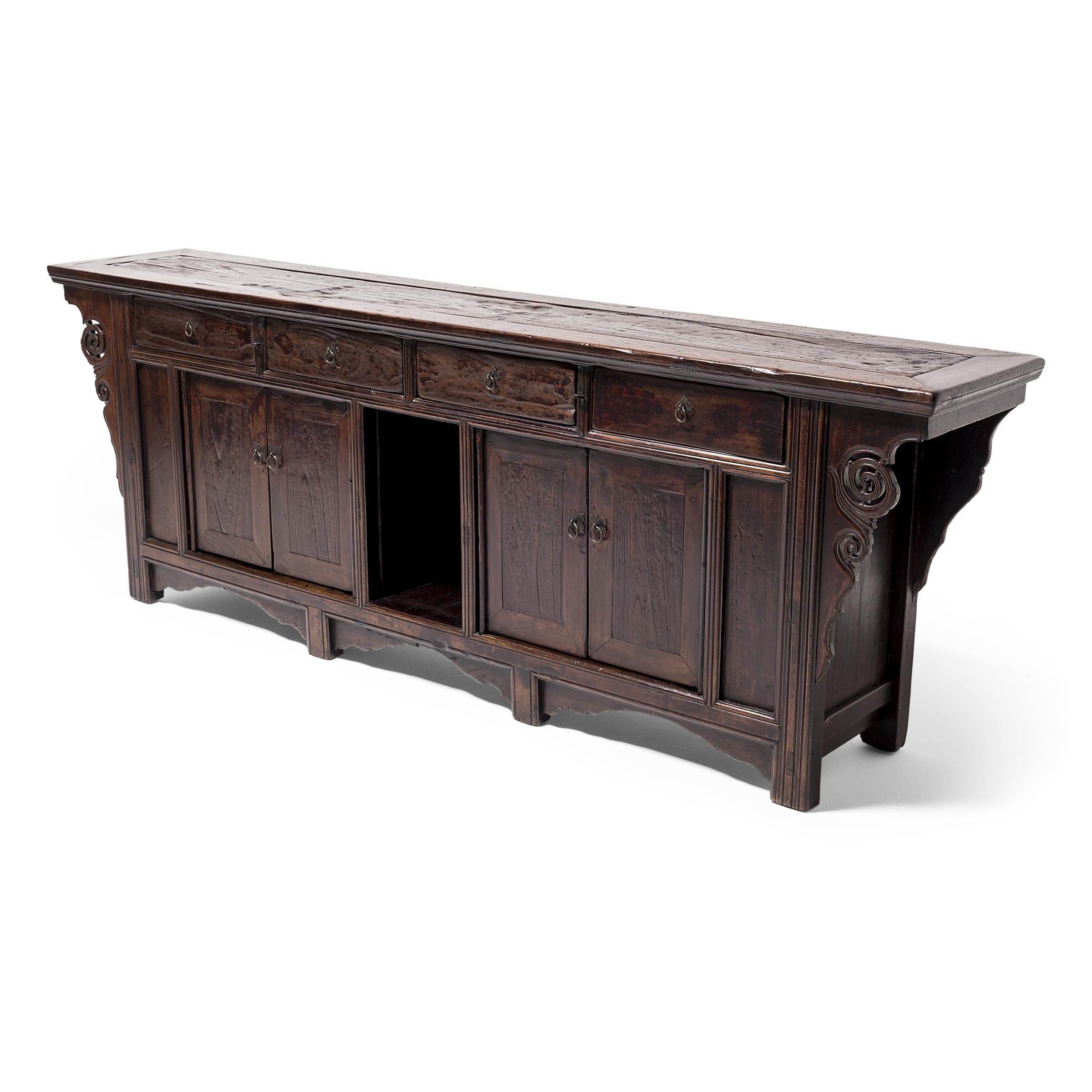 Qing Elegant Chinese Coffer Sideboard, c. 1850