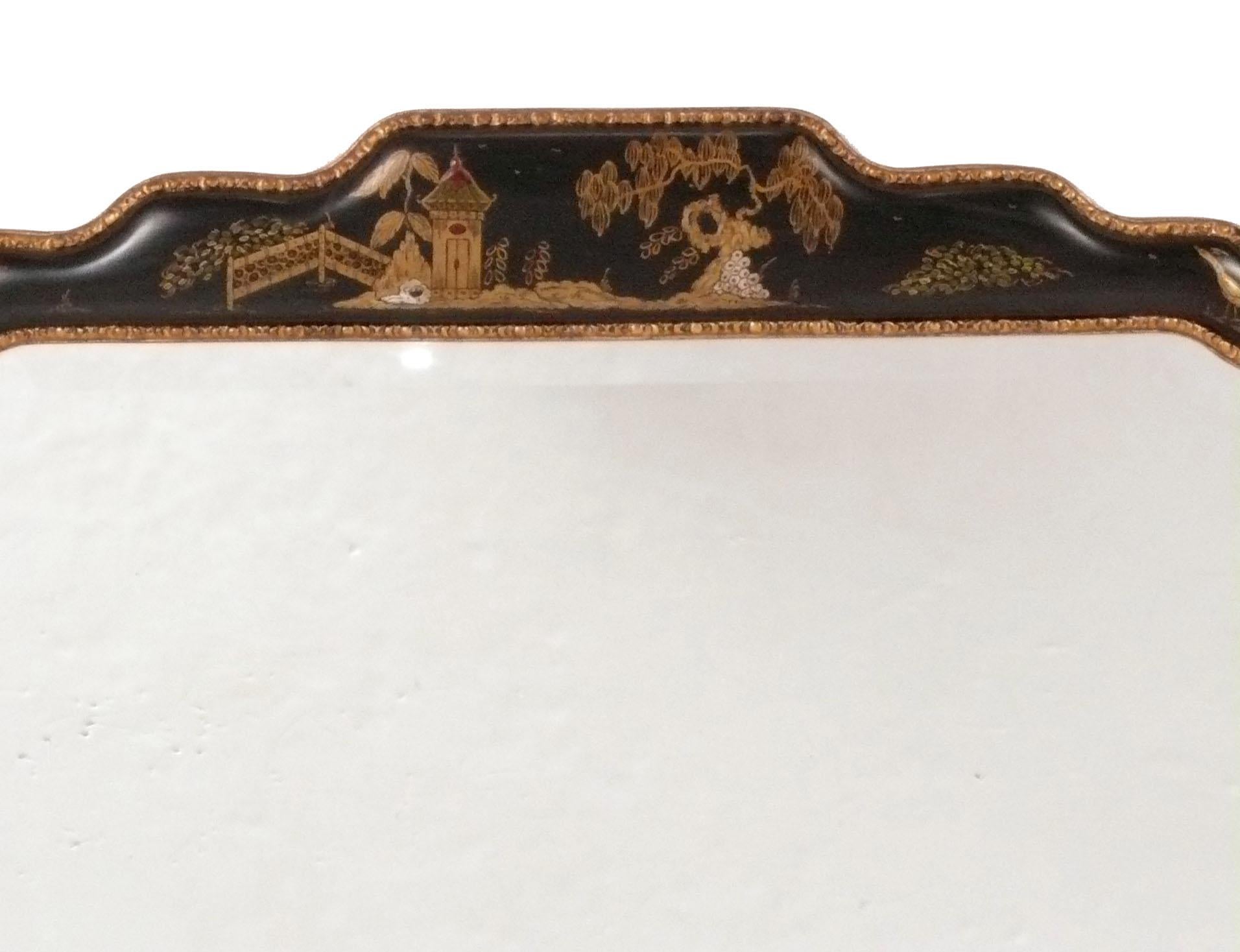 Elegante Espejo de Chinoiserie con Decoración Pintada a Mano Estadounidense en venta