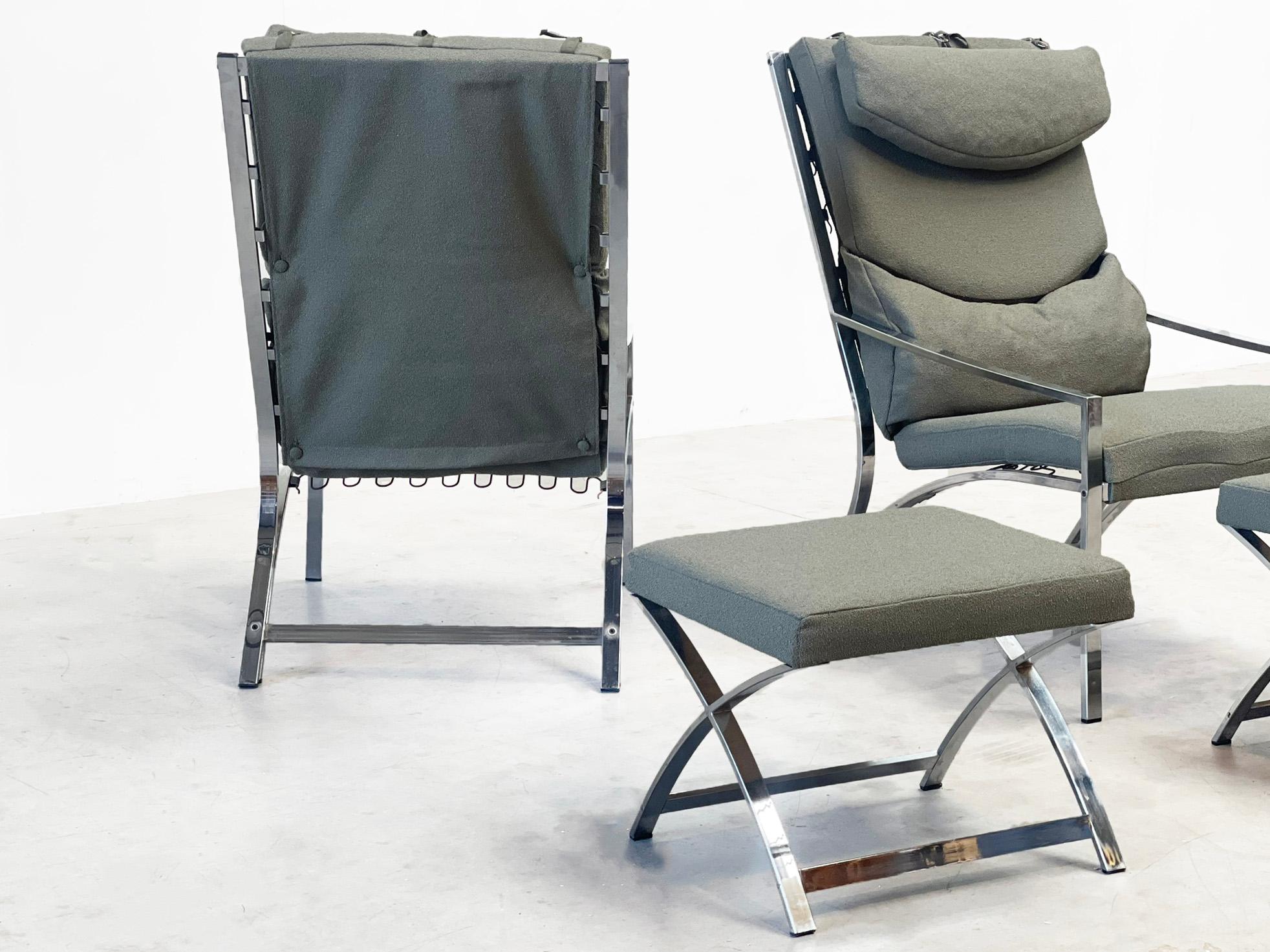 Late 20th Century Elegant chrome lounge chairs For Sale