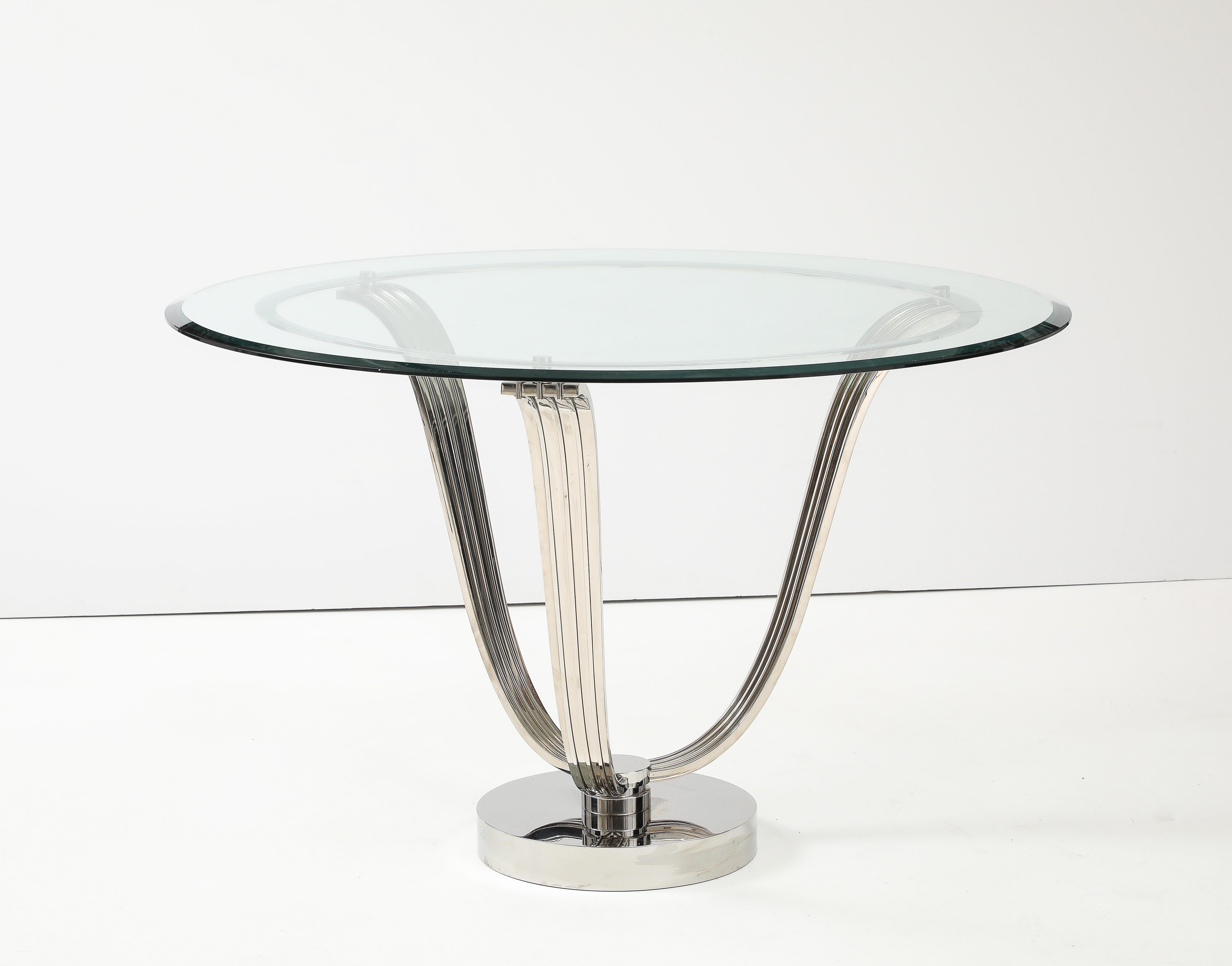American Elegant Chrome Tulip Table Possibly by Karl Springer. For Sale