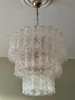 Elegant Classic Iconic Murano Chandelier in the of style of Venini TRONCHI