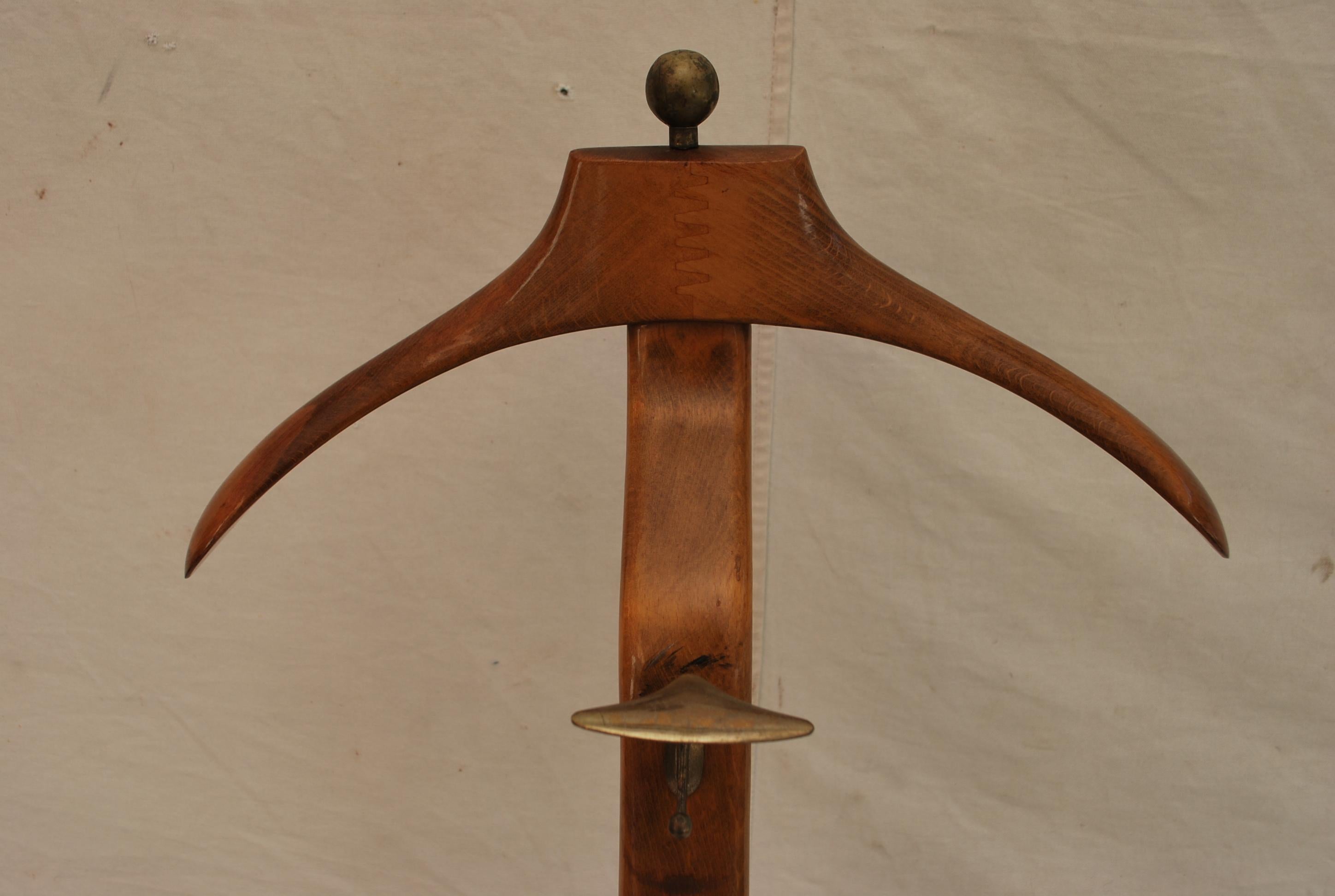 Mid-Century moderno Abbigliamento Eleg  valet design by Ico Parisi in vendita