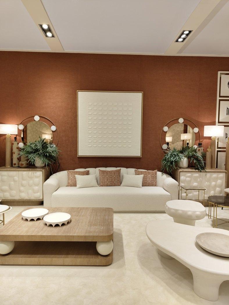 Table basse élégante en Wood Oak avec accents Ball and Ball laqués By JLC Neuf - En vente à NEW YORK, NY