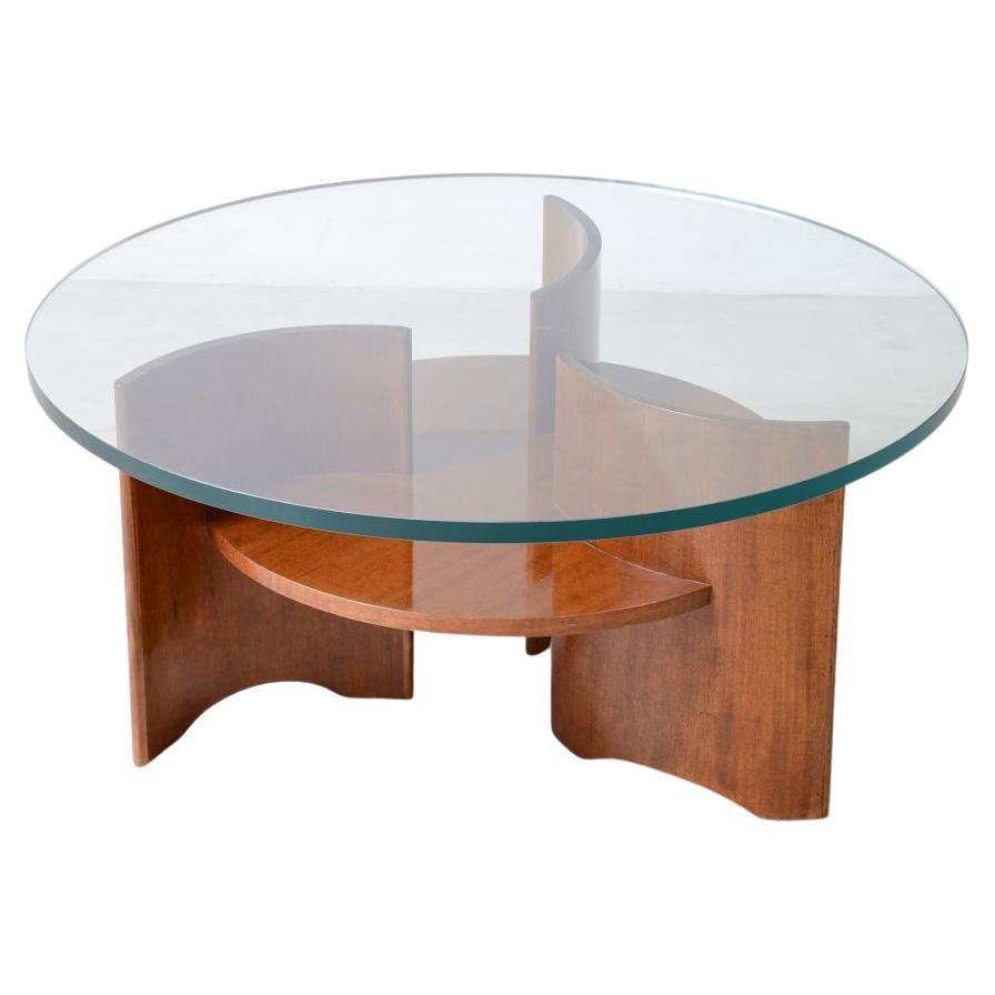 Elegant coffee table in curved wooden For Sale
