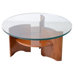 Vintage Elegant coffee table in curved wooden