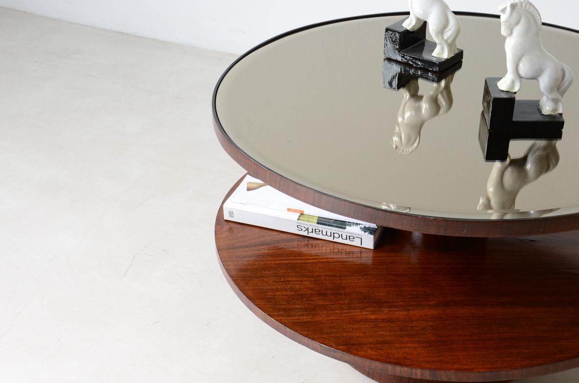 Art Deco Elegant coffee table with central column For Sale