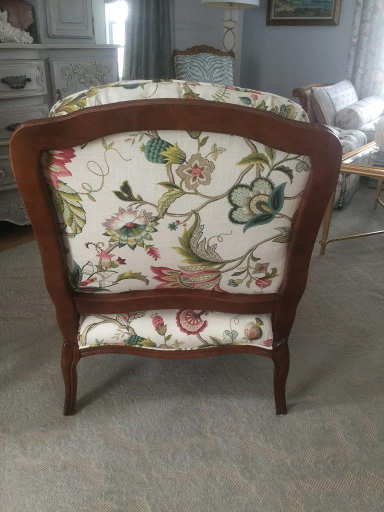 Elegant Comfy Pair of French Style Bergere Armchairs with Floral Upholstery 4