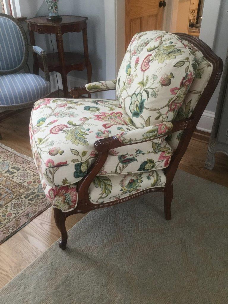 Elegant Comfy Pair of French Style Bergere Armchairs with Floral Upholstery 2