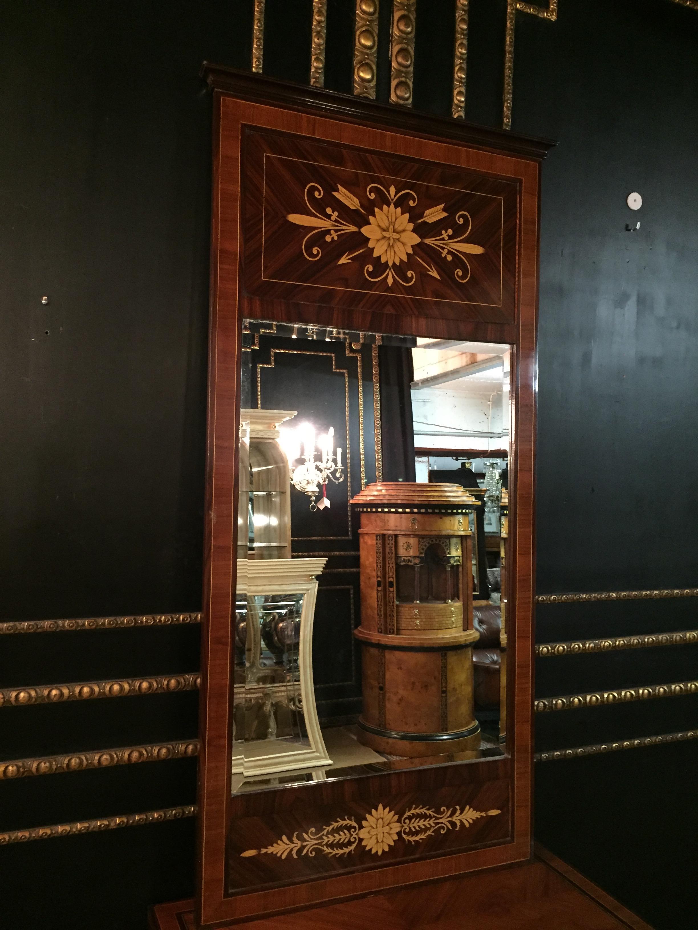 German Elegant Commode with Mirror antique Biedermeier Style with Inlays Mahogany For Sale