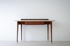 Elegant console moved on the front and sides