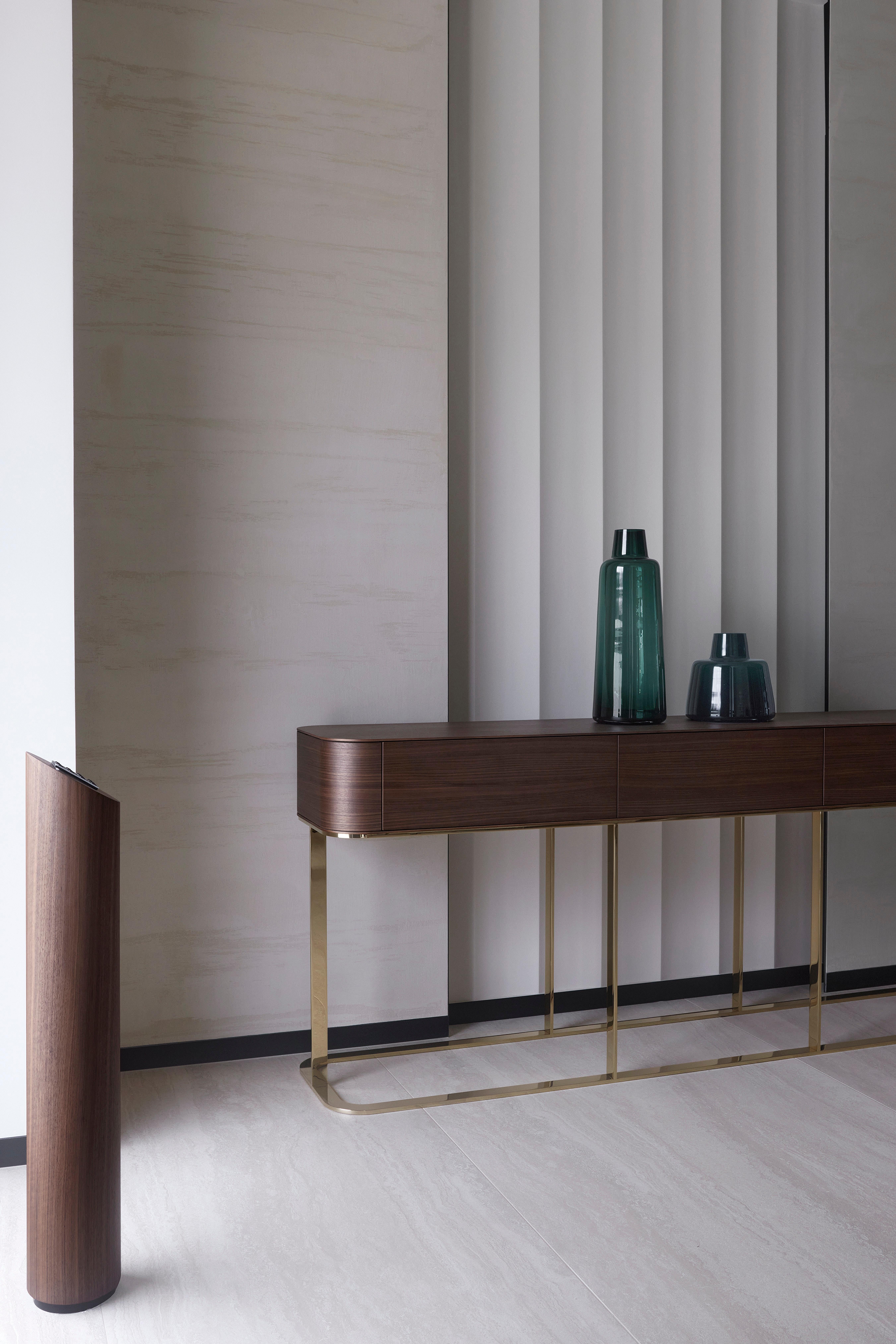 Elegant Console with metal legs in minimalist style, LUNA LUX Collection For Sale 6