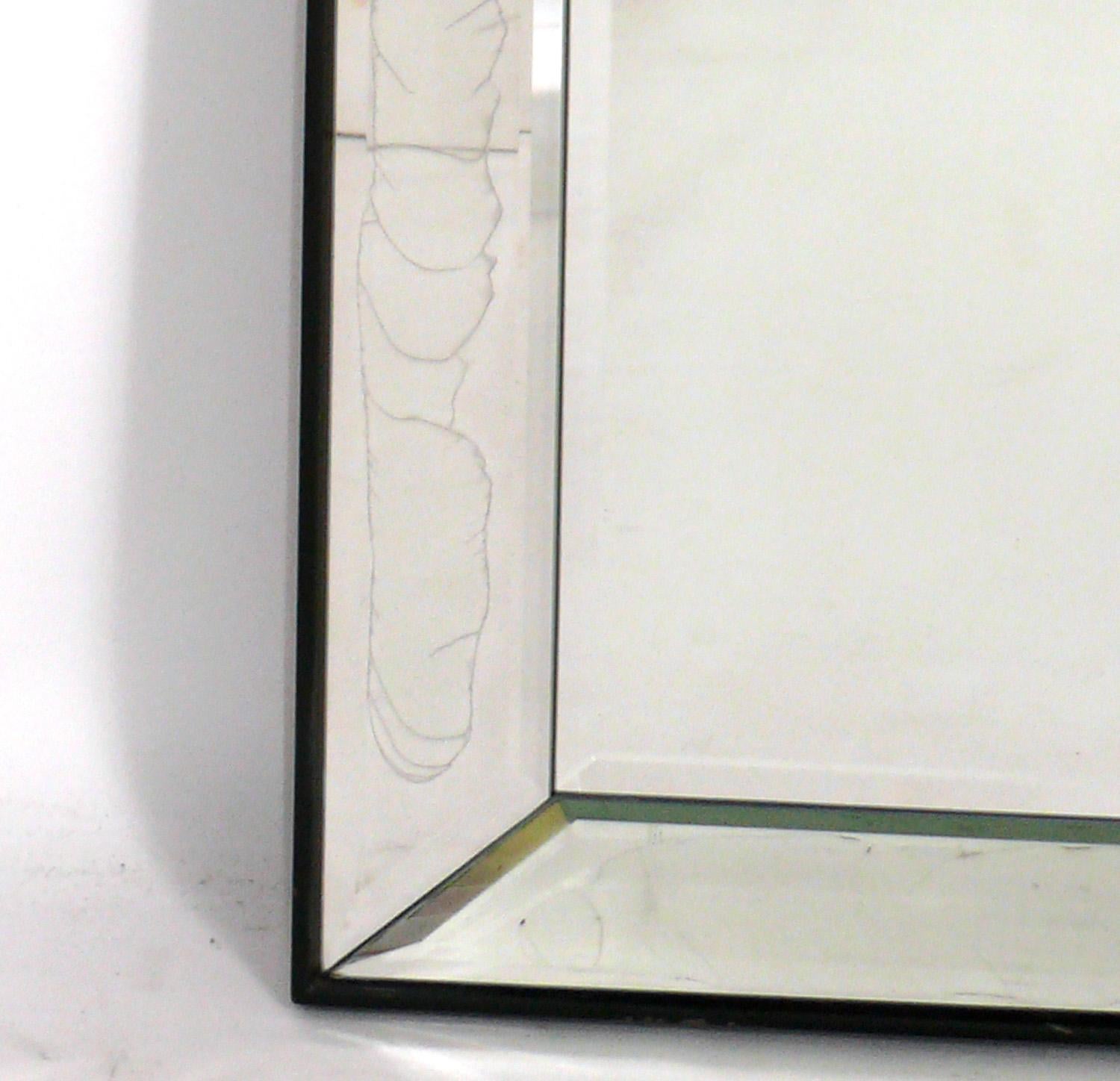 Miroirs contemporains élégants de l'hôtel Carlyle à New York Bon état - En vente à Atlanta, GA