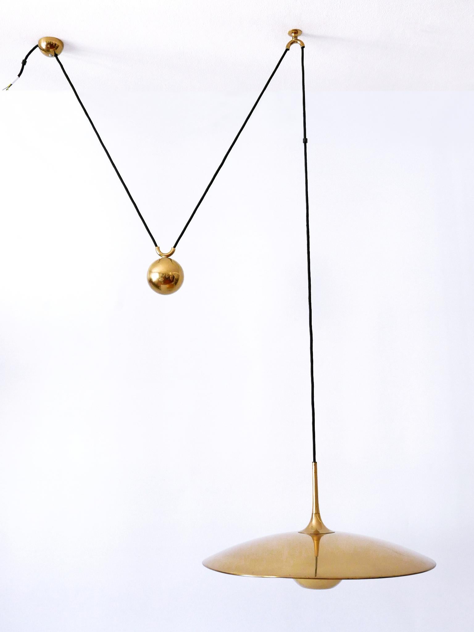 Elegant Counterweight Brass Pendant Lamp 'Onos 55' by Florian Schulz 1970s 4