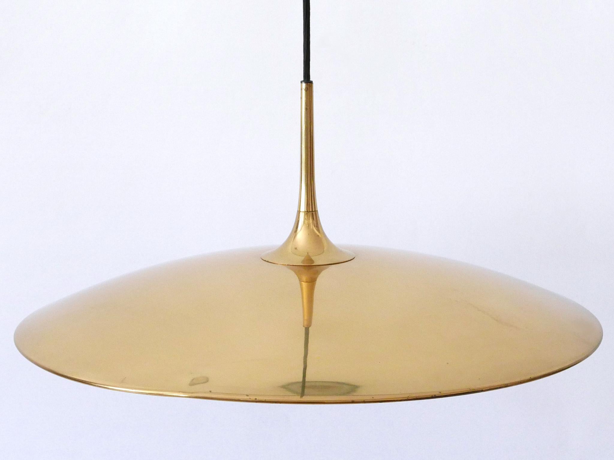 Elegant Counterweight Brass Pendant Lamp 'Onos 55' by Florian Schulz 1970s 10