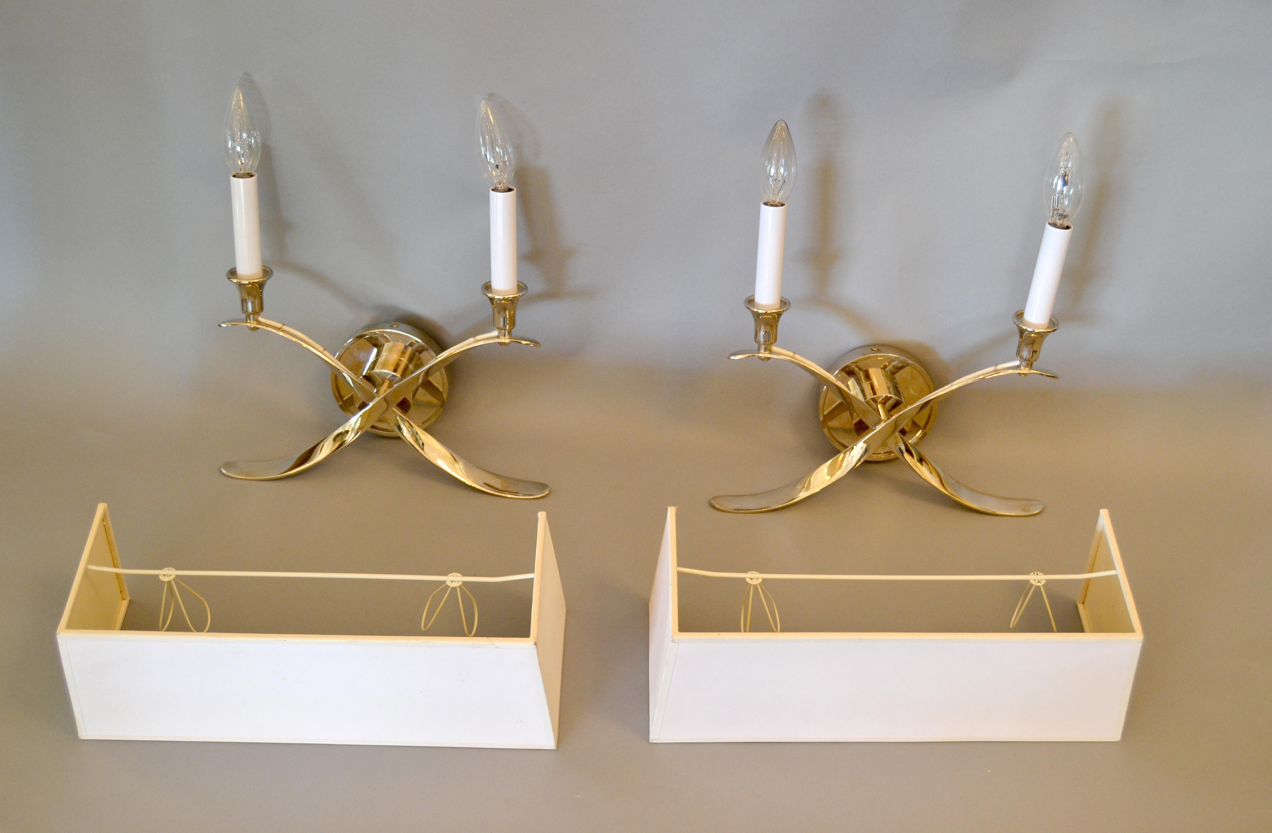 Elegant Crossed Scrollwork Stainless Steel Double Sconces and Paper Shades, Pair (amerikanisch)