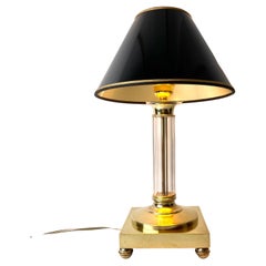 Élégante lampe de table en cristal et laiton, début du 20e siècle