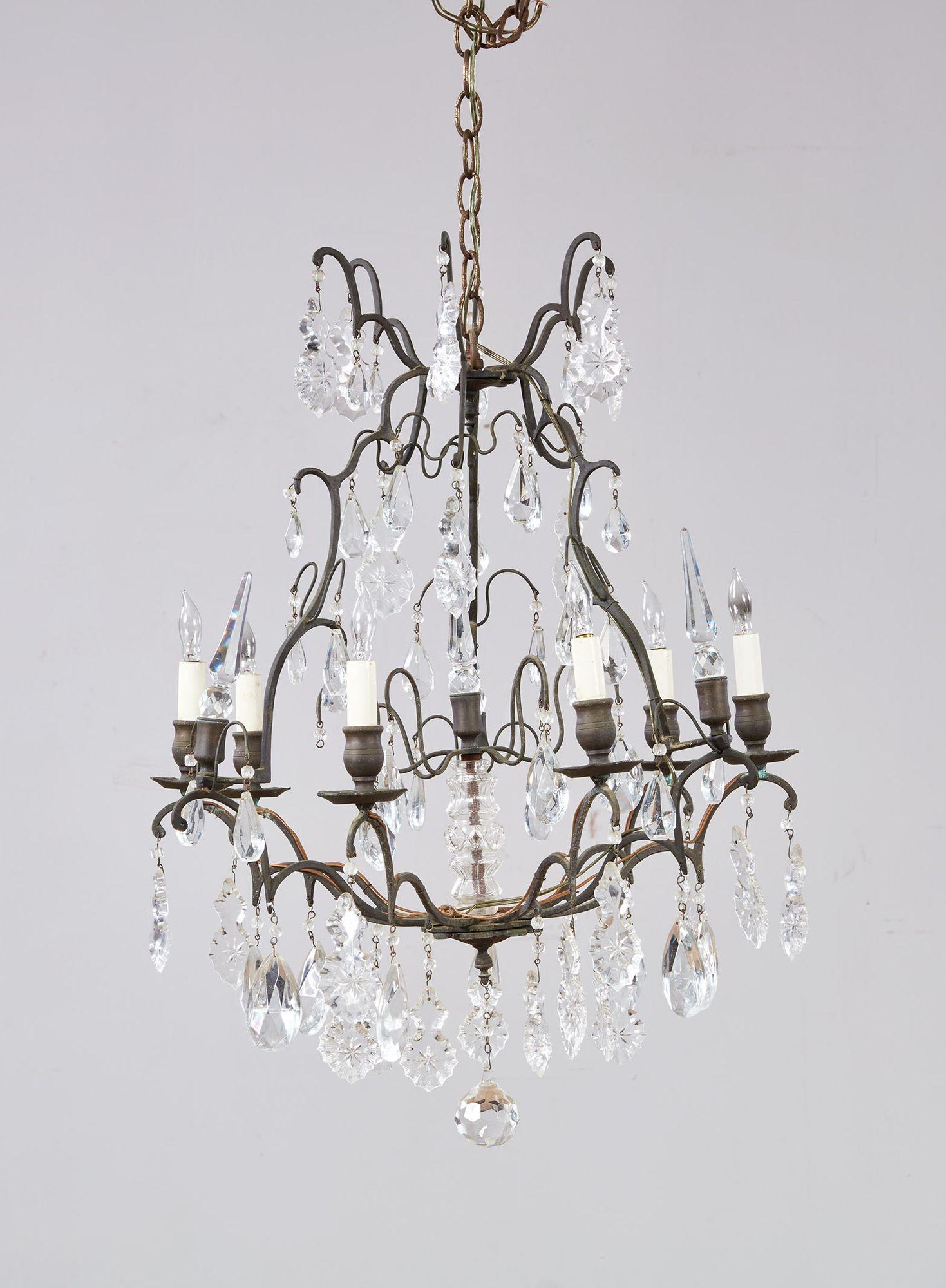 Elegant Crystal and Bronze Chandelier For Sale 10