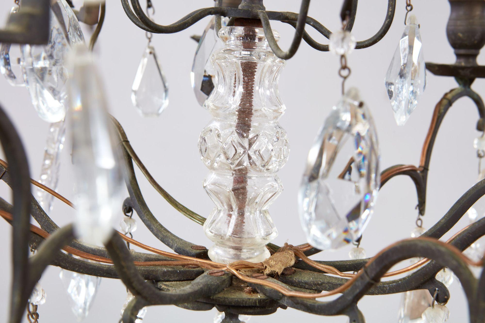 Elegant Crystal and Bronze Chandelier For Sale 1