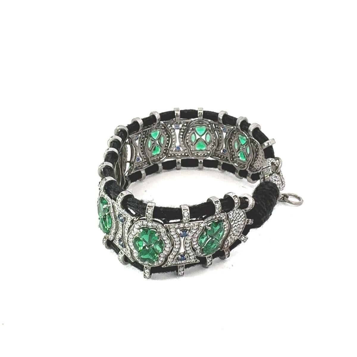 Elegante pulsera retro de hilo de macramé con circonitas cúbicas para regalar el Día de la Madre en venta 1