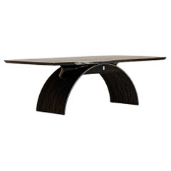Elegant Curves: The Modern Sophistication of the Torres Dining Table by JNK