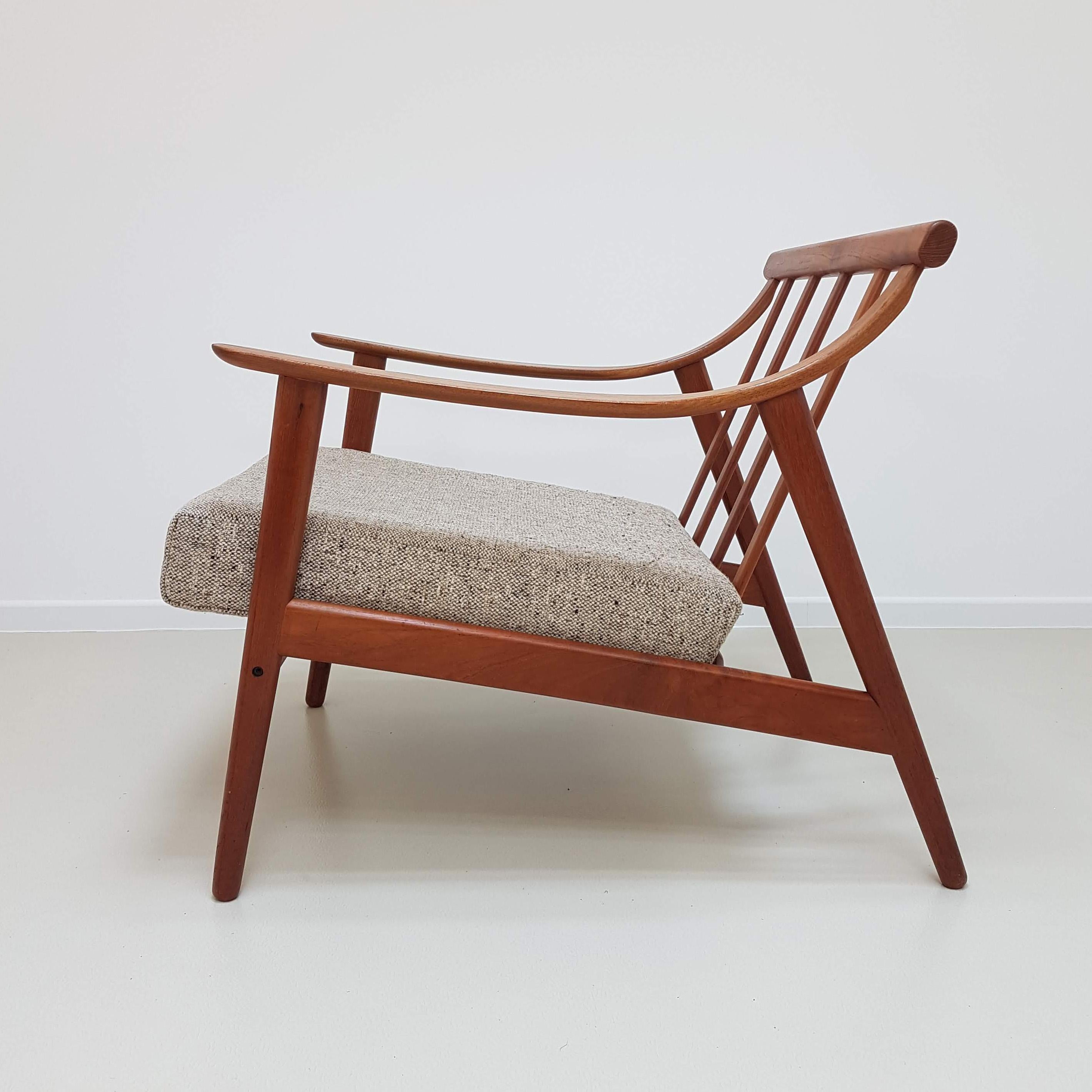 Elegant Customized Danish Easy Chair in Lelievre Velvet, 1960s For Sale 7