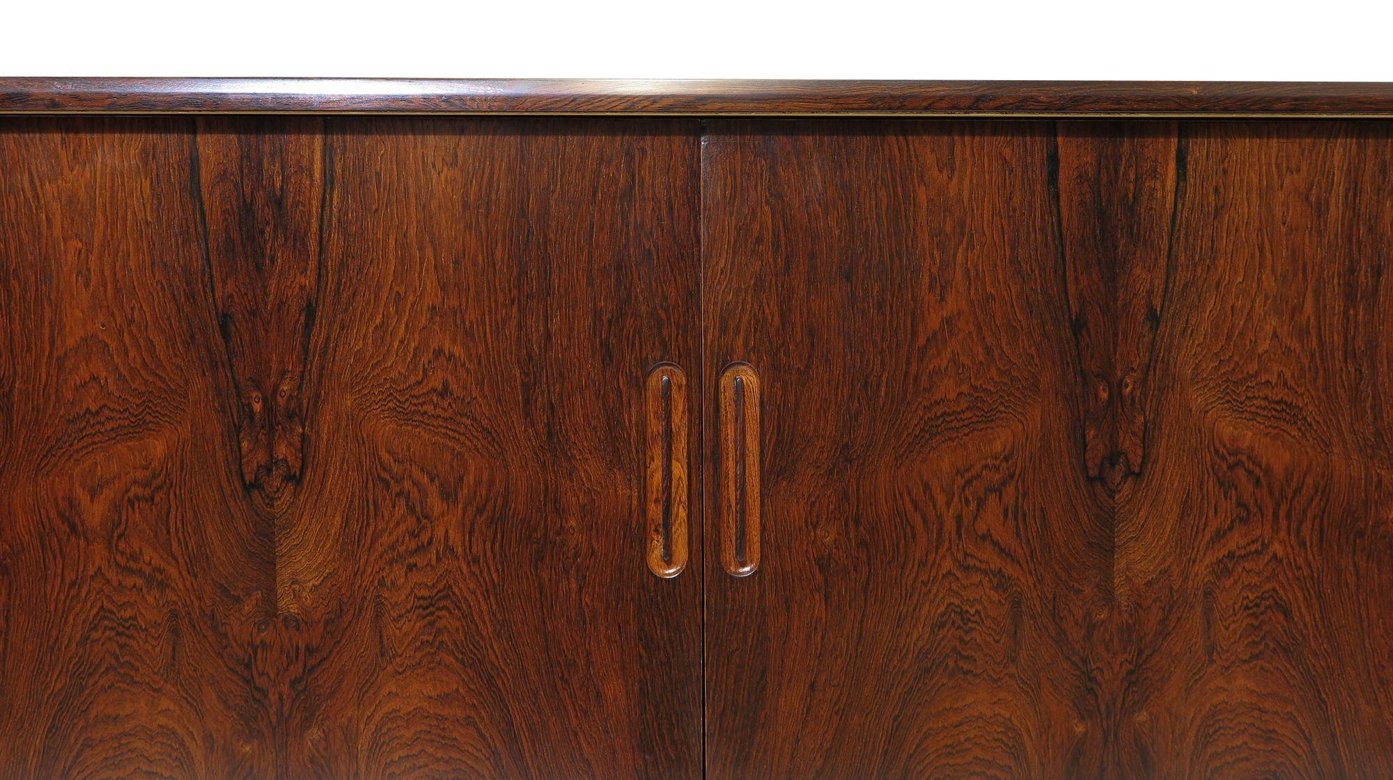 Elegant Danish Brazilian Rosewood Credenza For Sale 1