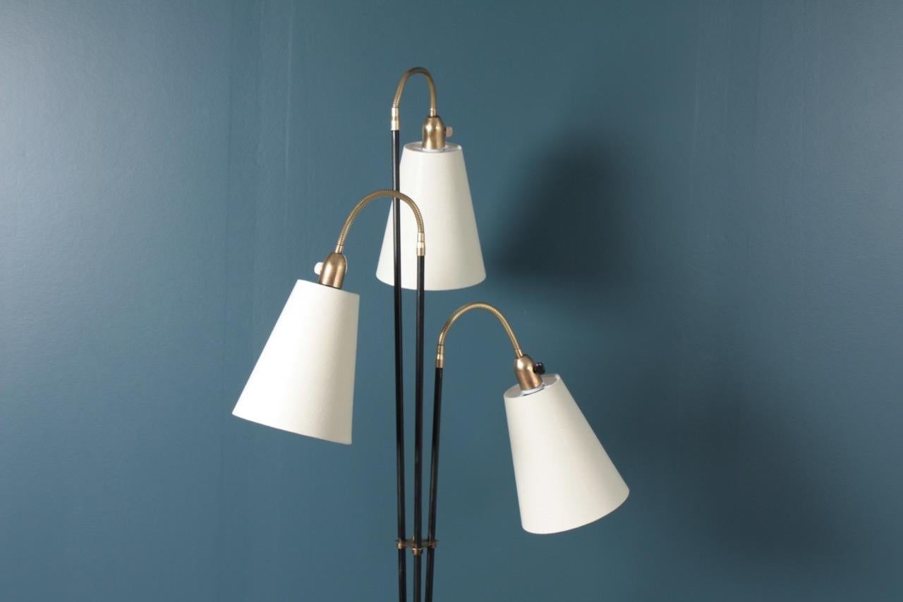 Elegant Danish Midcentury Floor Lamp by Holm Sorensen, Danish Design, 1950s For Sale 2