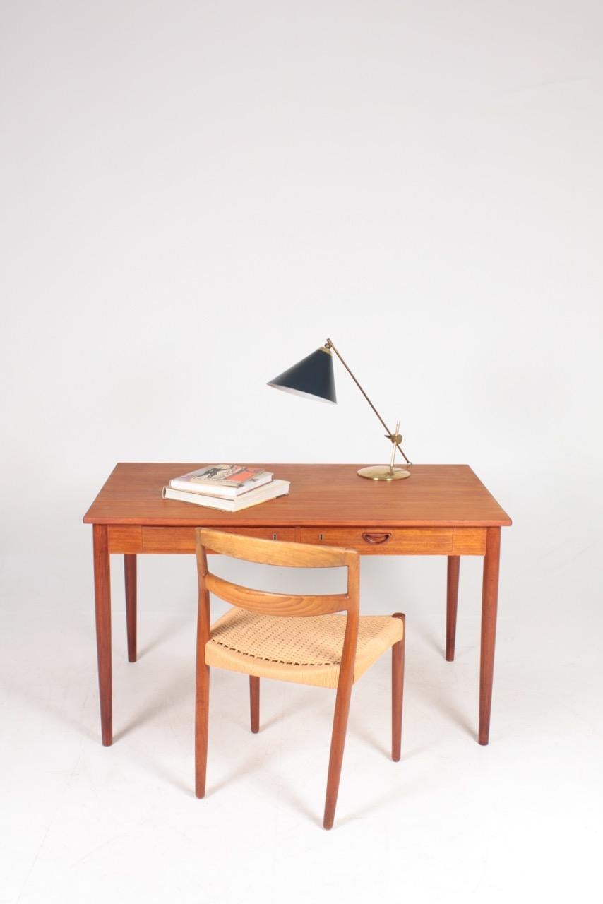 Elegant Danish Midcentury Desk in Teak Designed by Hvidt & Mølgaard, 1960s 5