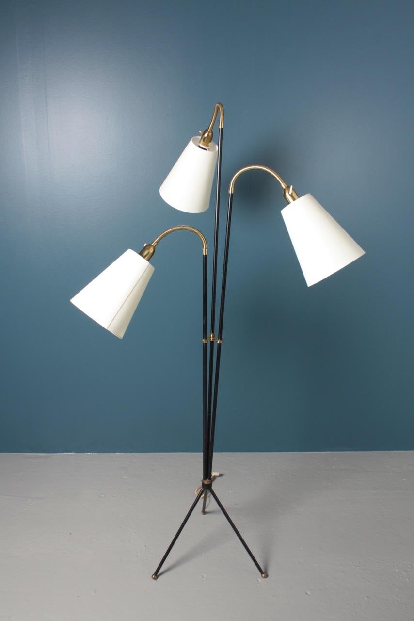 Scandinavian Modern Elegant Danish Midcentury Floor Lamp by Holm Sorensen, 1950s For Sale