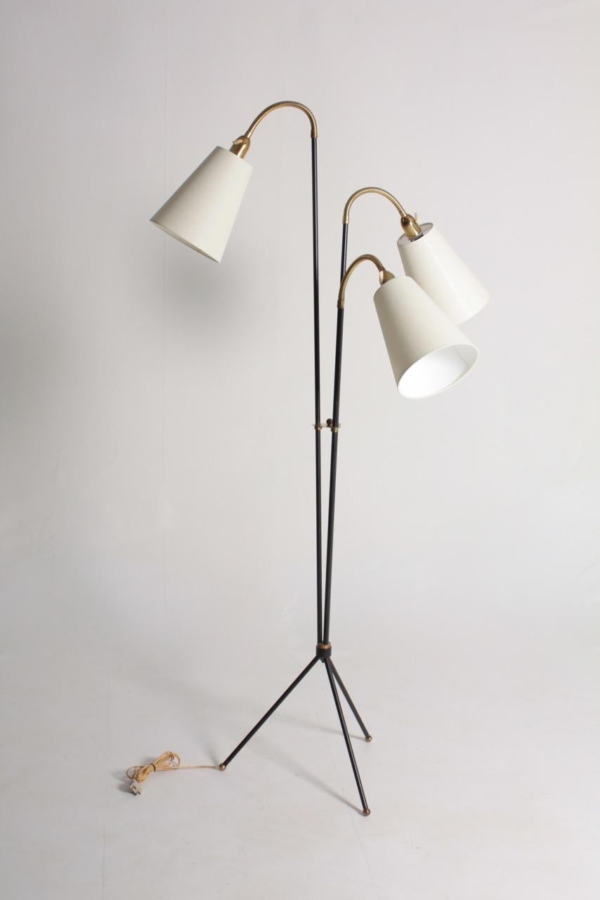 Elegant Danish Midcentury Floor Lamp by Holm Sorensen, 1950s For Sale 1