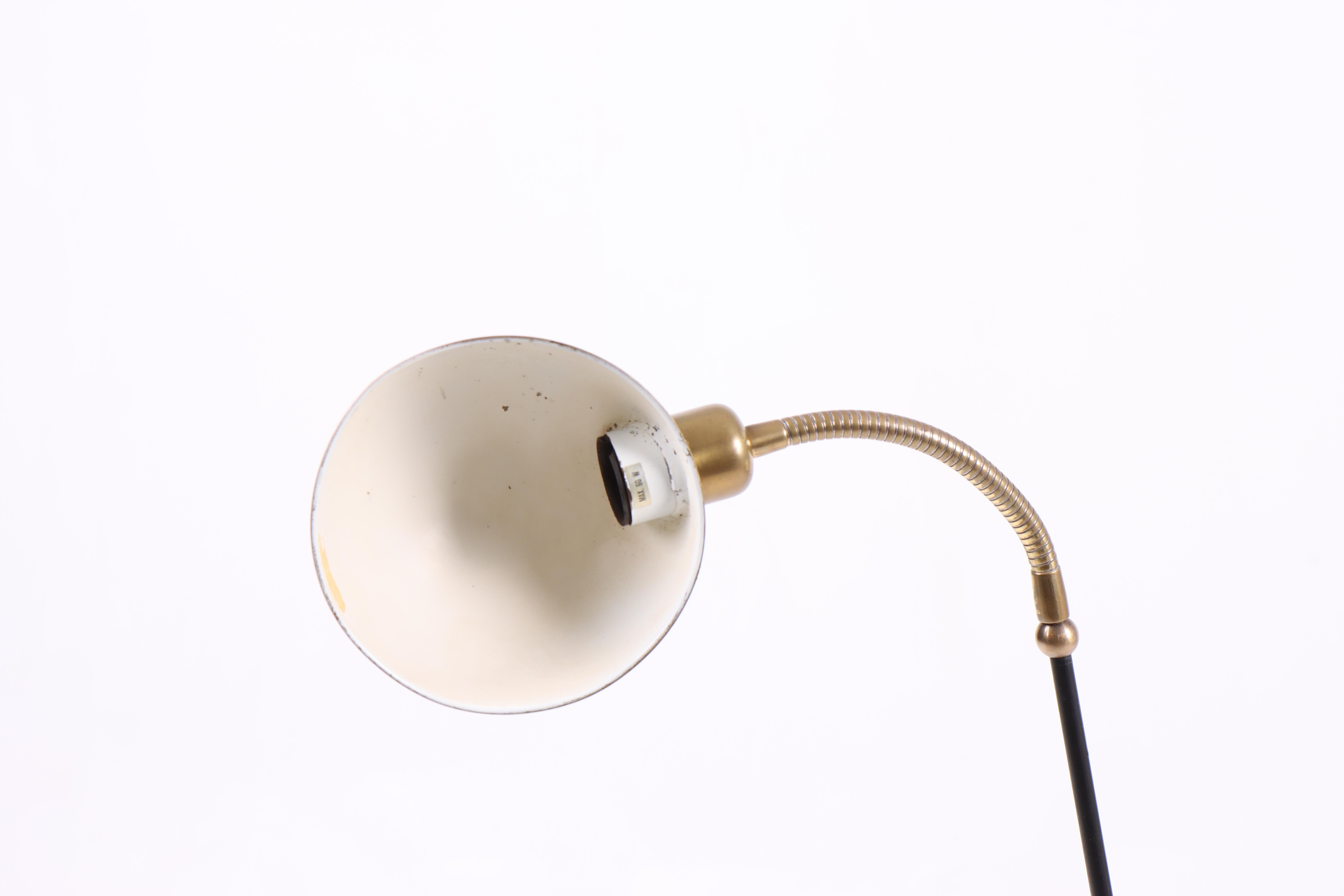 Elegante dänische Stehlampe aus der Mitte des Jahrhunderts von Holm Sorensen, dänisches Design, 1950er Jahre (Skandinavische Moderne) im Angebot