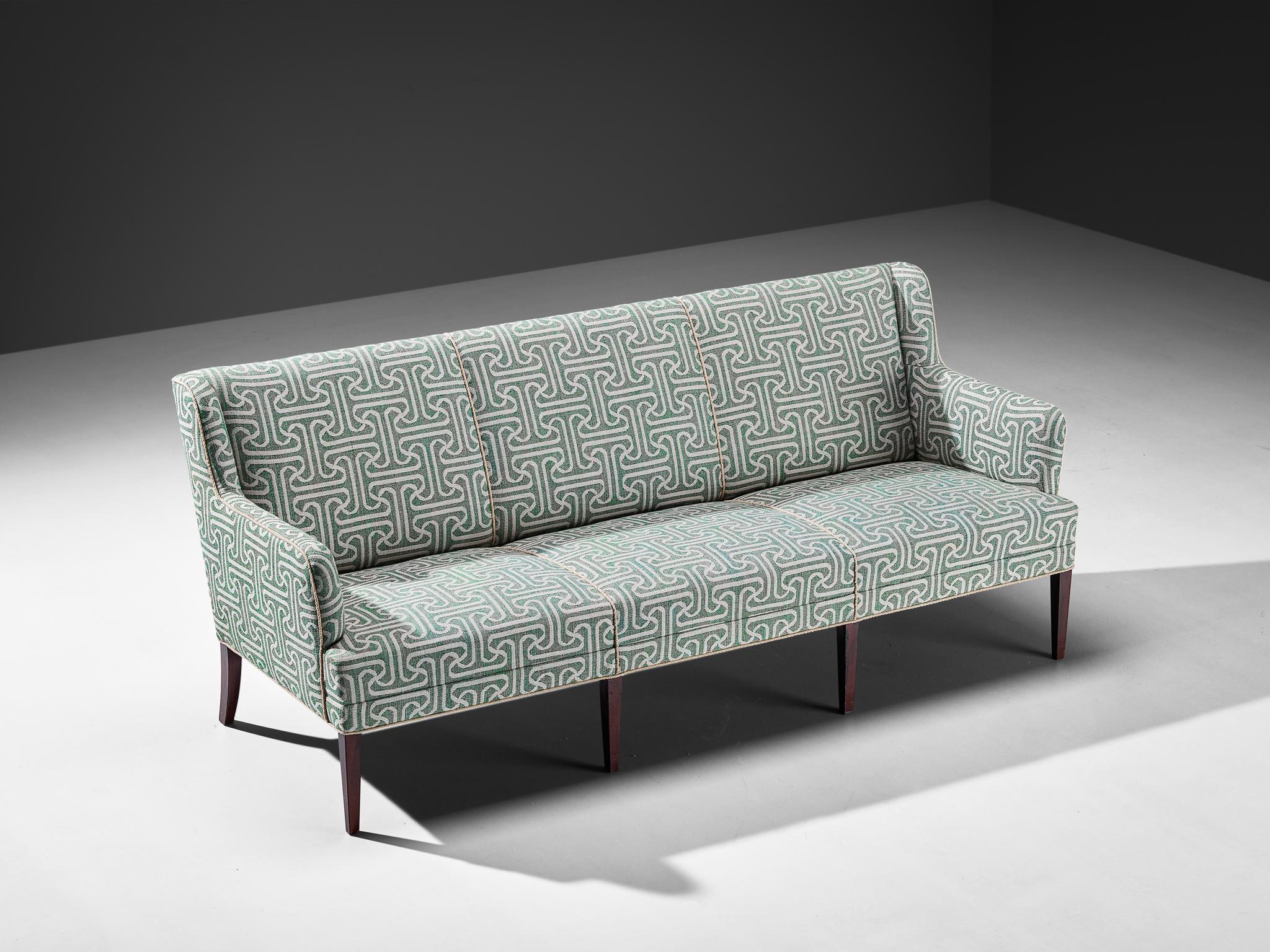 Milieu du XXe siècle Elegant canapé moderne danois des années 1950 en tissu à motifs vert clair en vente