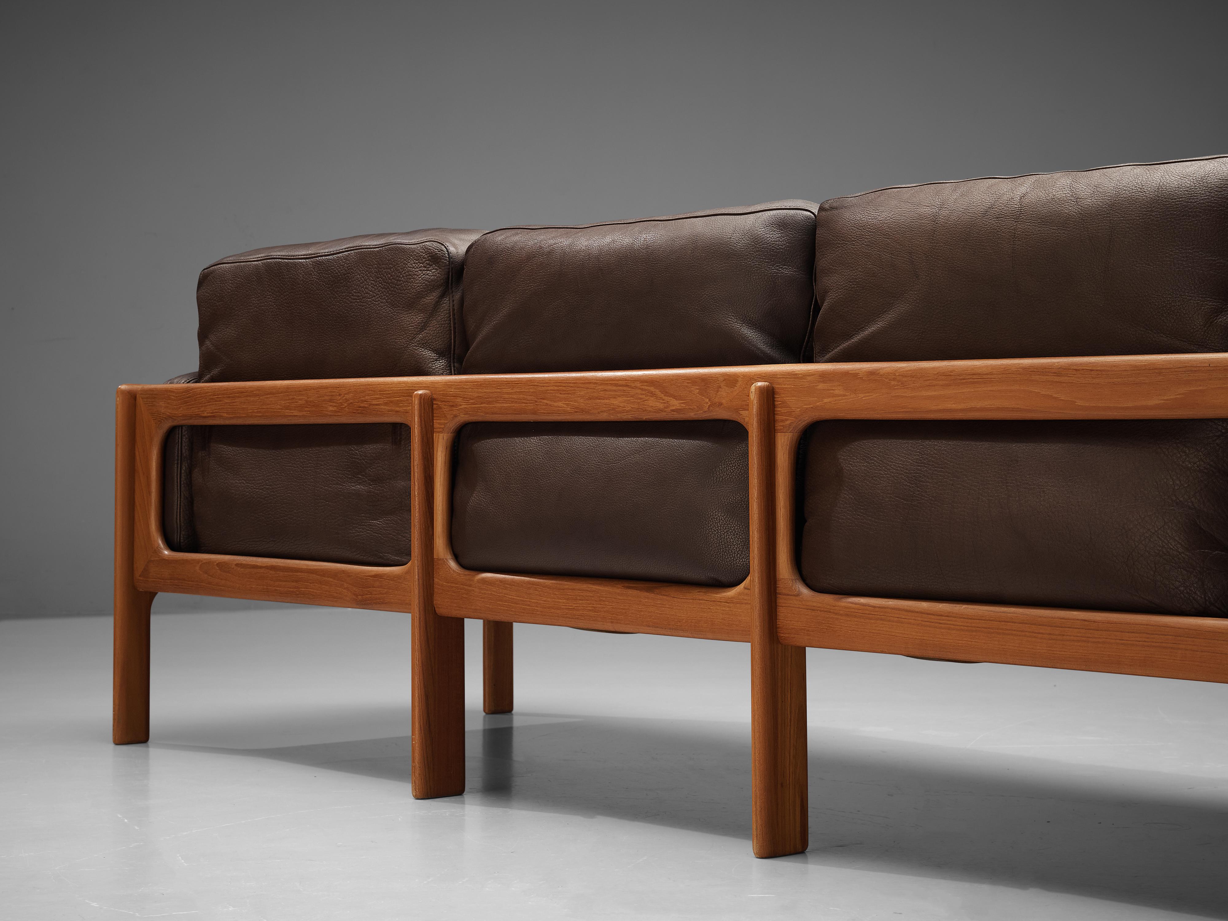 Elegant Danish Sofa in Brown Leather 4