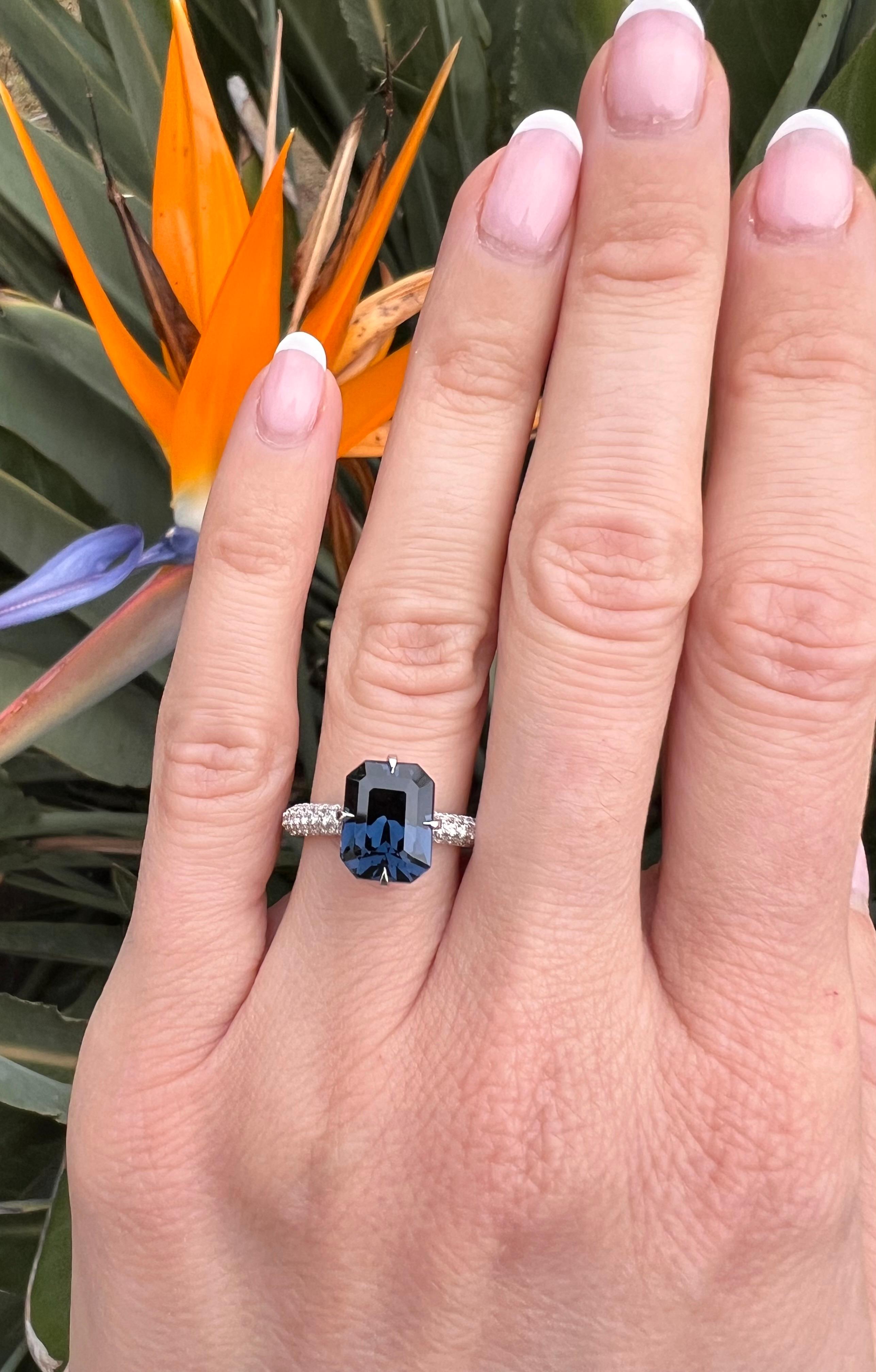 Elegant Deep Blue Spinel Emerald Cut Platinum Ring with Micro-Pavé Diamonds For Sale 6