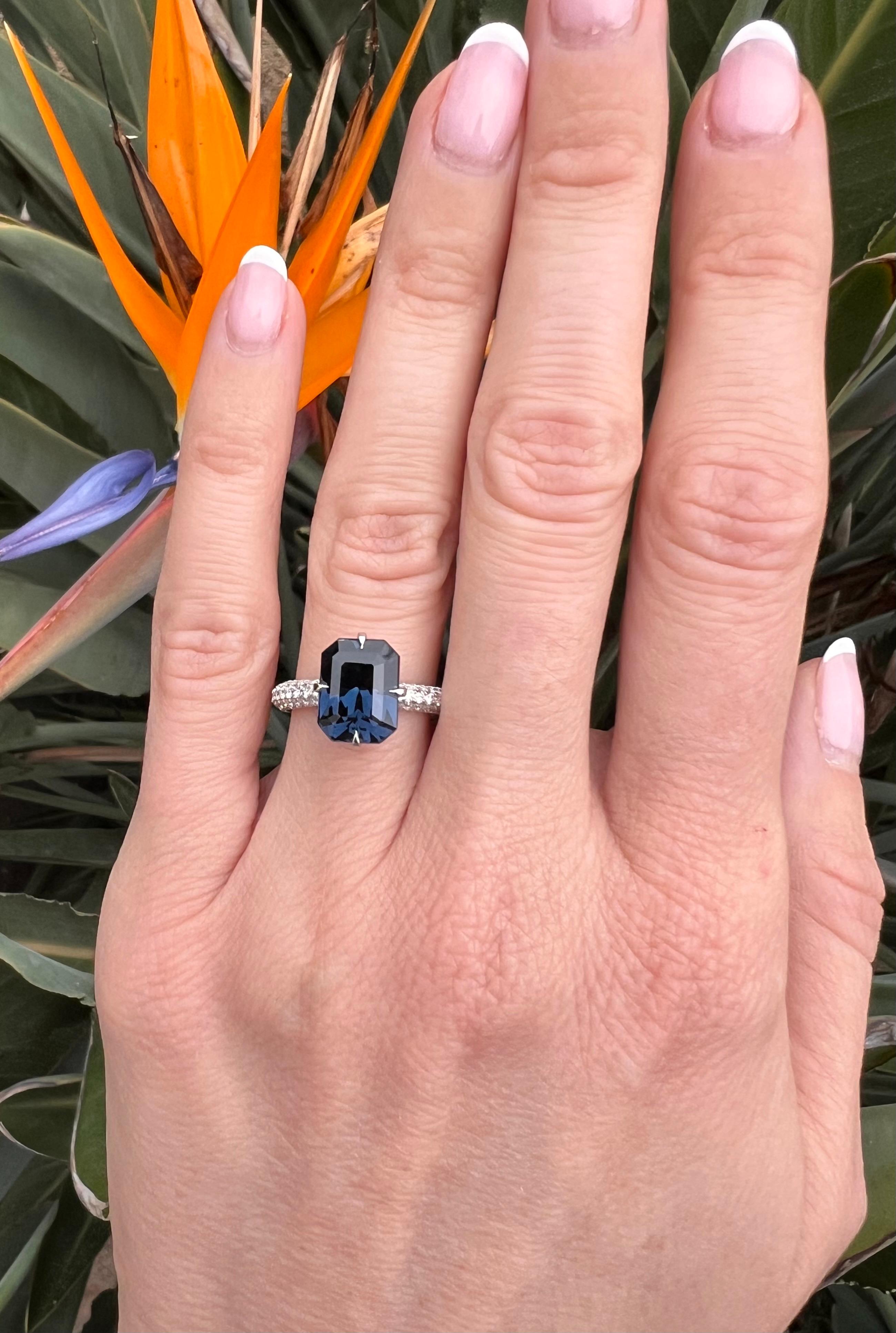 Elegant Deep Blue Spinel Emerald Cut Platinum Ring with Micro-Pavé Diamonds For Sale 4