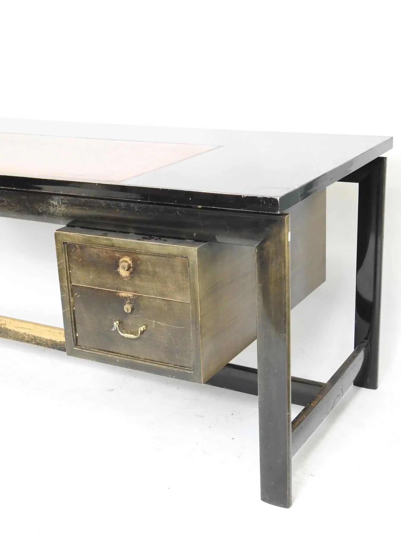 Mid-Century Modern Elegant Desk in Blackened Wood and Leather circa 1950 Patina to Be Redone, Leath For Sale